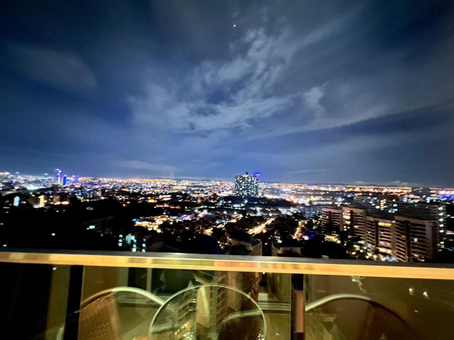 Grande Cariibbean Pattaya By Thitaアパートホテル エクステリア 写真