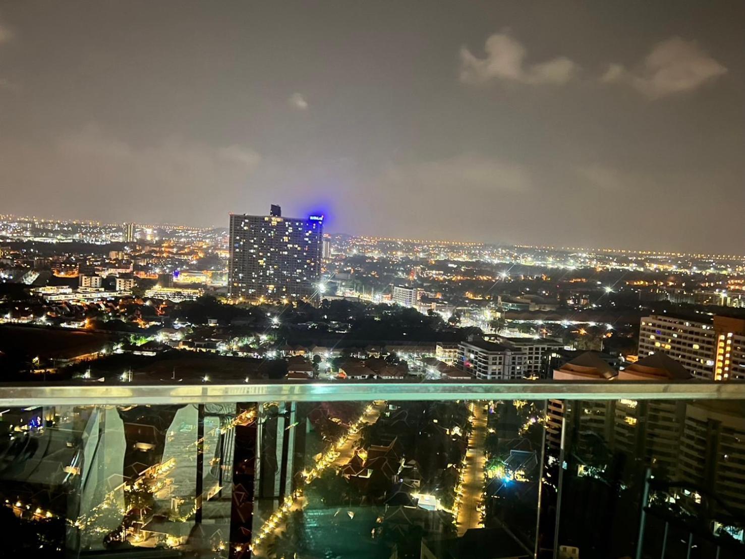 Grande Cariibbean Pattaya By Thitaアパートホテル エクステリア 写真