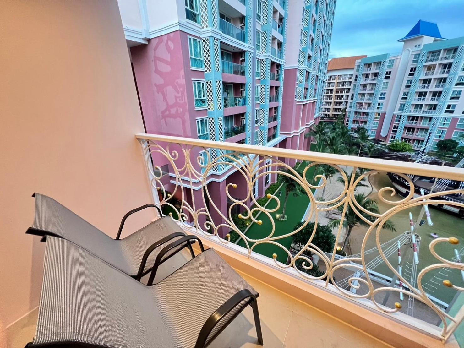 Grande Cariibbean Pattaya By Thitaアパートホテル エクステリア 写真